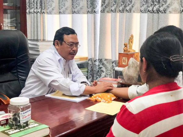 Bác sĩ, lương y Nguyễn Phú Lâm: “Ông mụ” mát tay chữa vô sinh, hiếm muộn