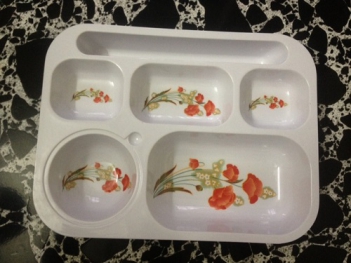 Kinh nghiệm chọn mua khay cơm nhựa