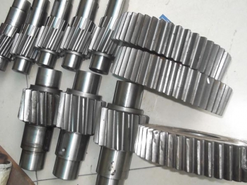 Gia công bánh răng trục vít với thời gian nhận hàng nhanh chóng